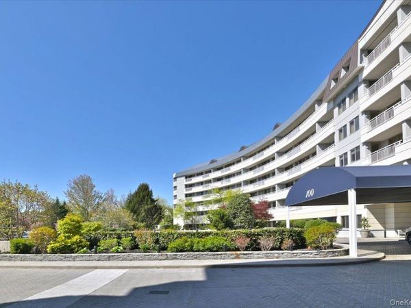 100 Harborview Drive, Unit 555, Port Washington, NY 11050