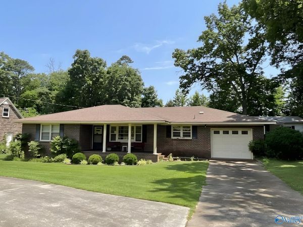 816 NW 12th Avenue, Arab, AL 35016