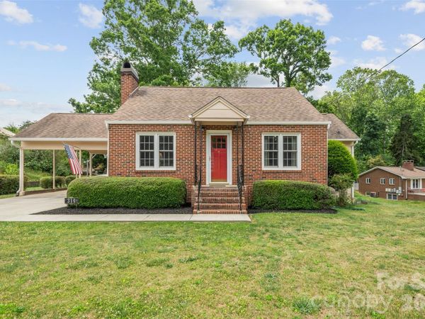 314 Old Leicester Highway, Asheville, NC 28806