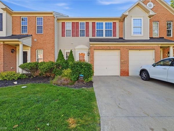 108 Clay Court , Berea, OH 44017