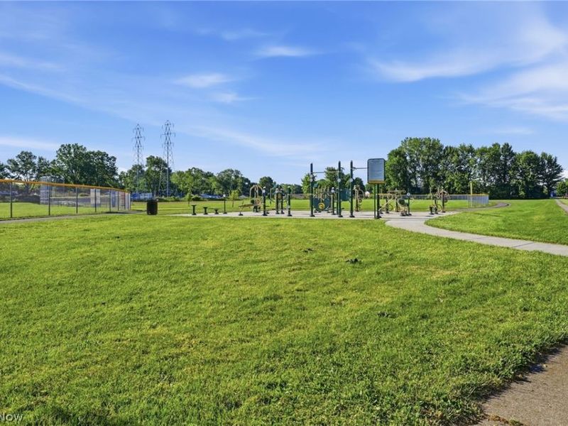 108 Clay Court, Berea, OH 44017 Photo 31