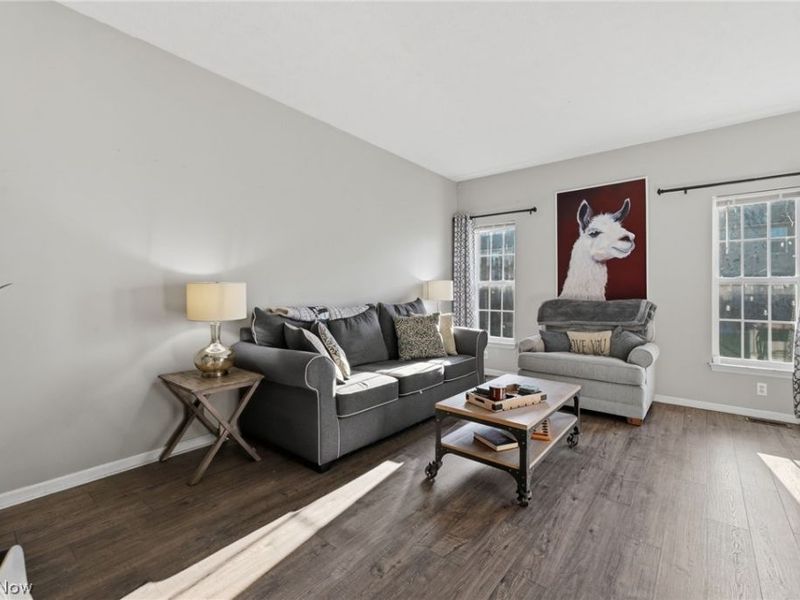 108 Clay Court, Berea, OH 44017 Photo 4