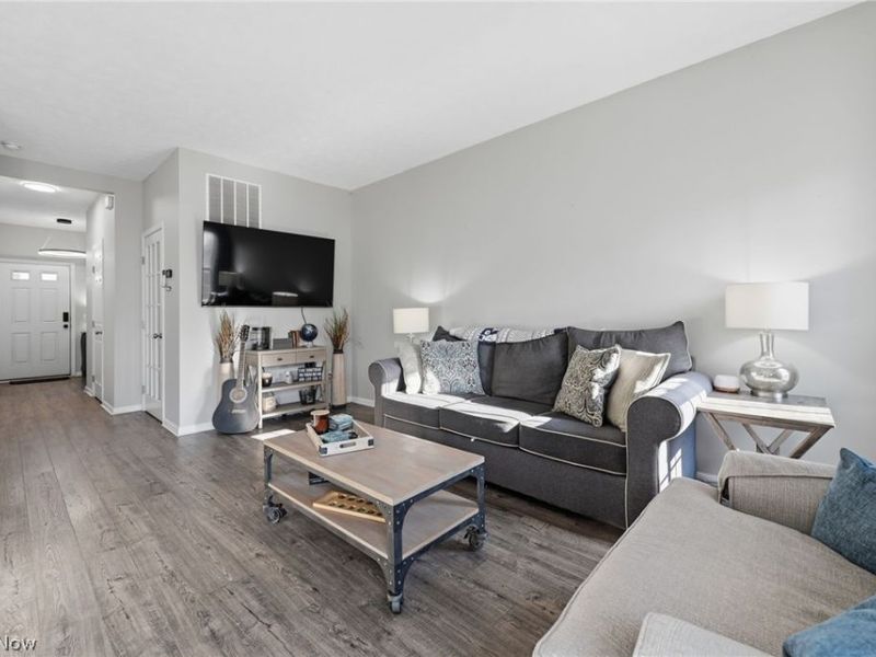 108 Clay Court, Berea, OH 44017 Photo 5