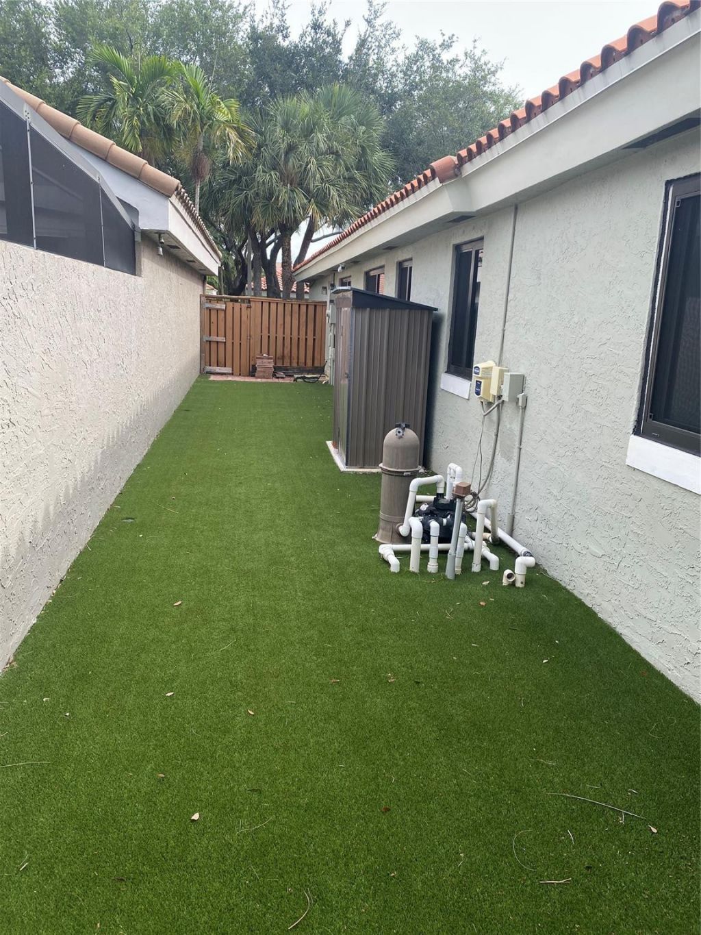 9760 NW 18th Drive, Plantation, FL 33322 Photo