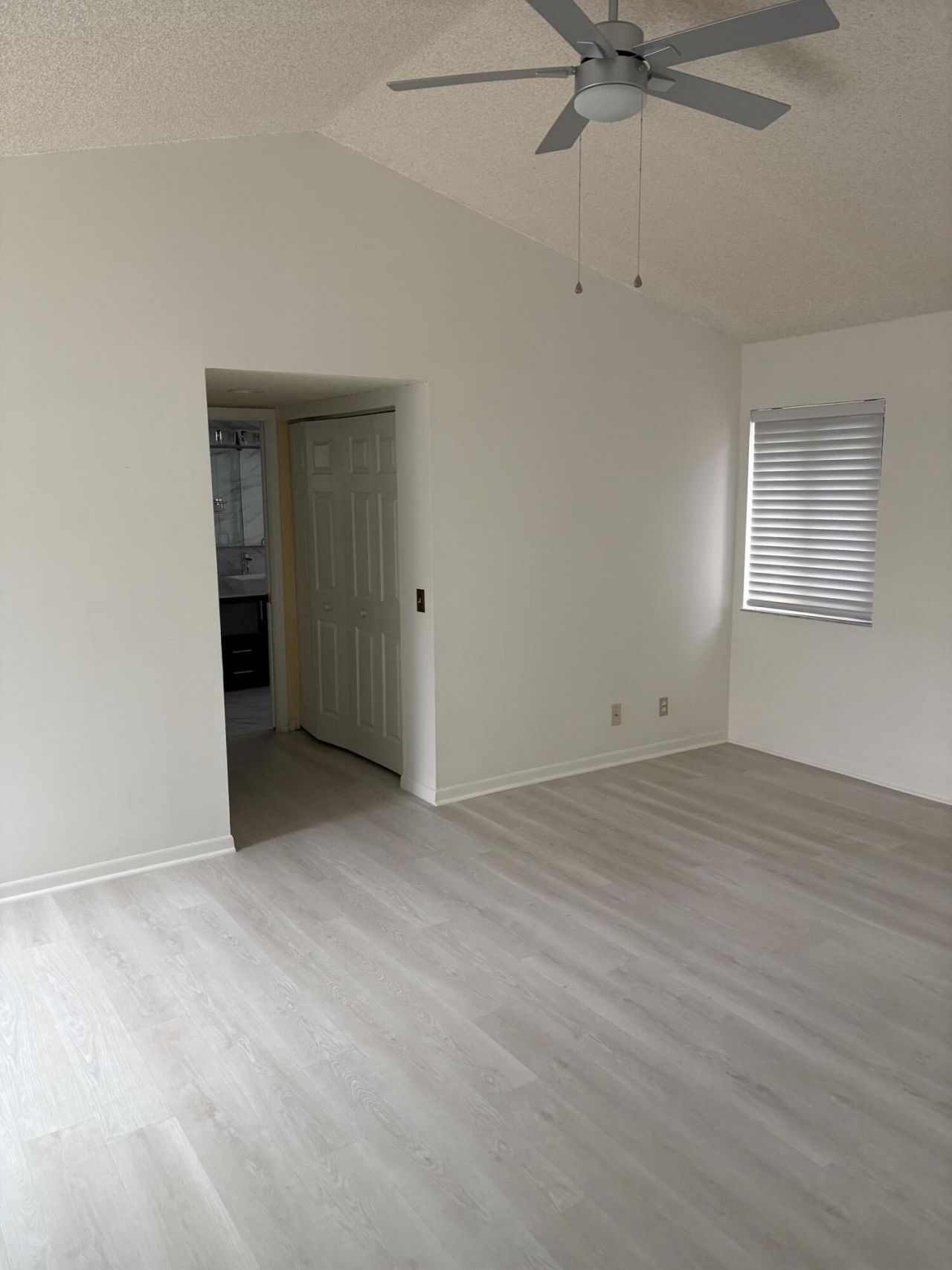 9760 NW 18th Drive, Plantation, FL 33322 Photo