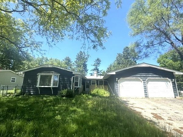 2910 Killarney Drive , Cary, IL 60013