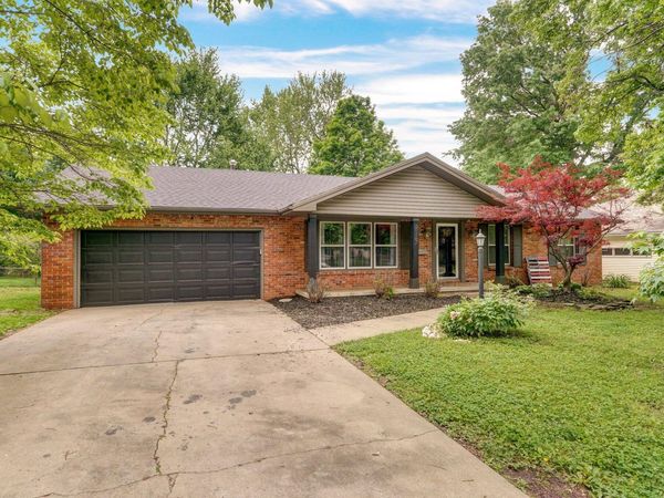 2117 E Montclair Street , Springfield, MO 65804