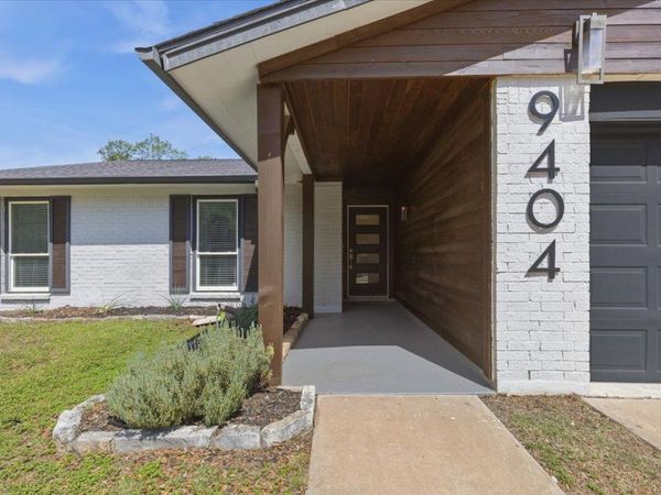 9404 Meadow Vale , Austin, TX 78758