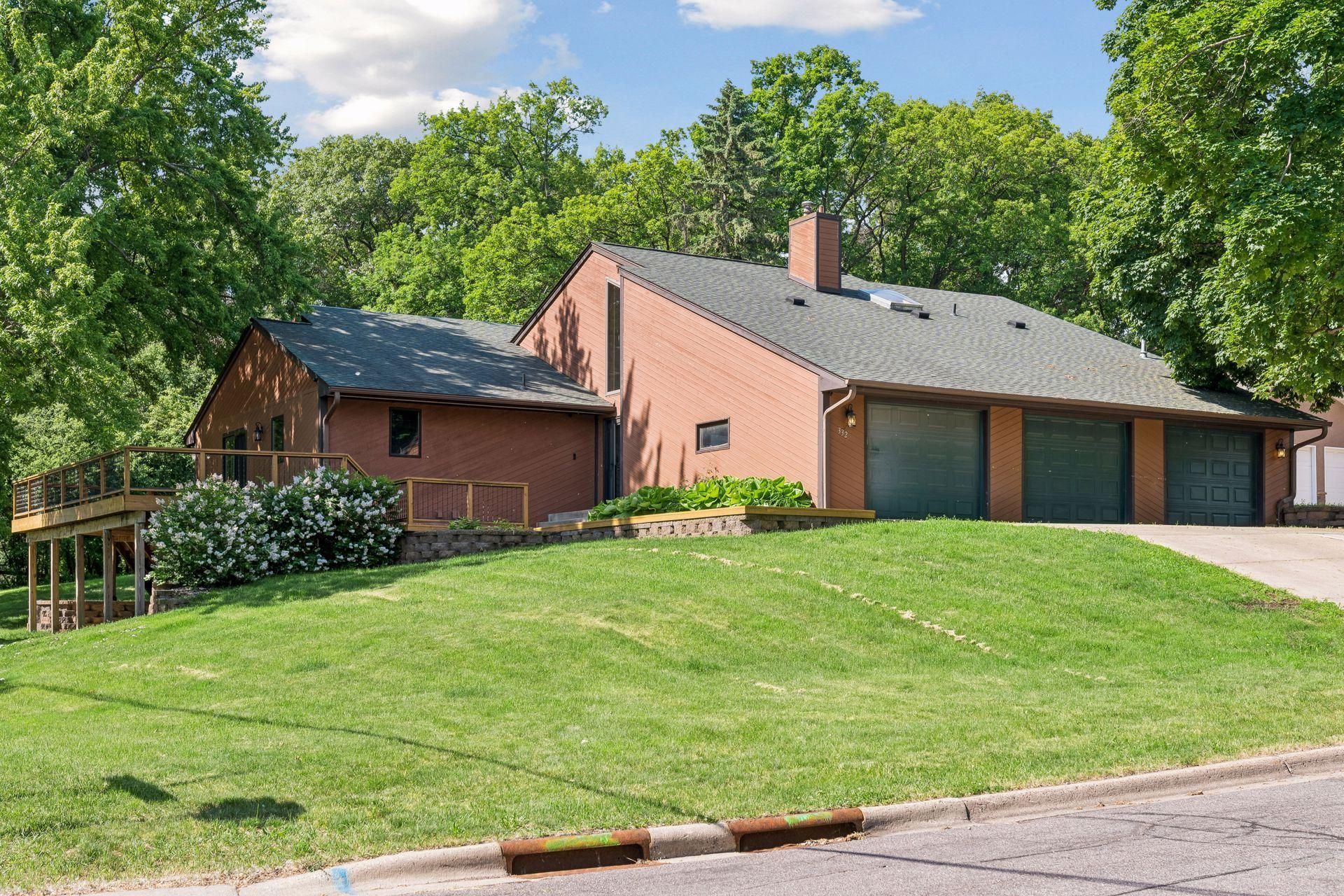 332 Brooks Avenue E, Little Canada, MN 55117