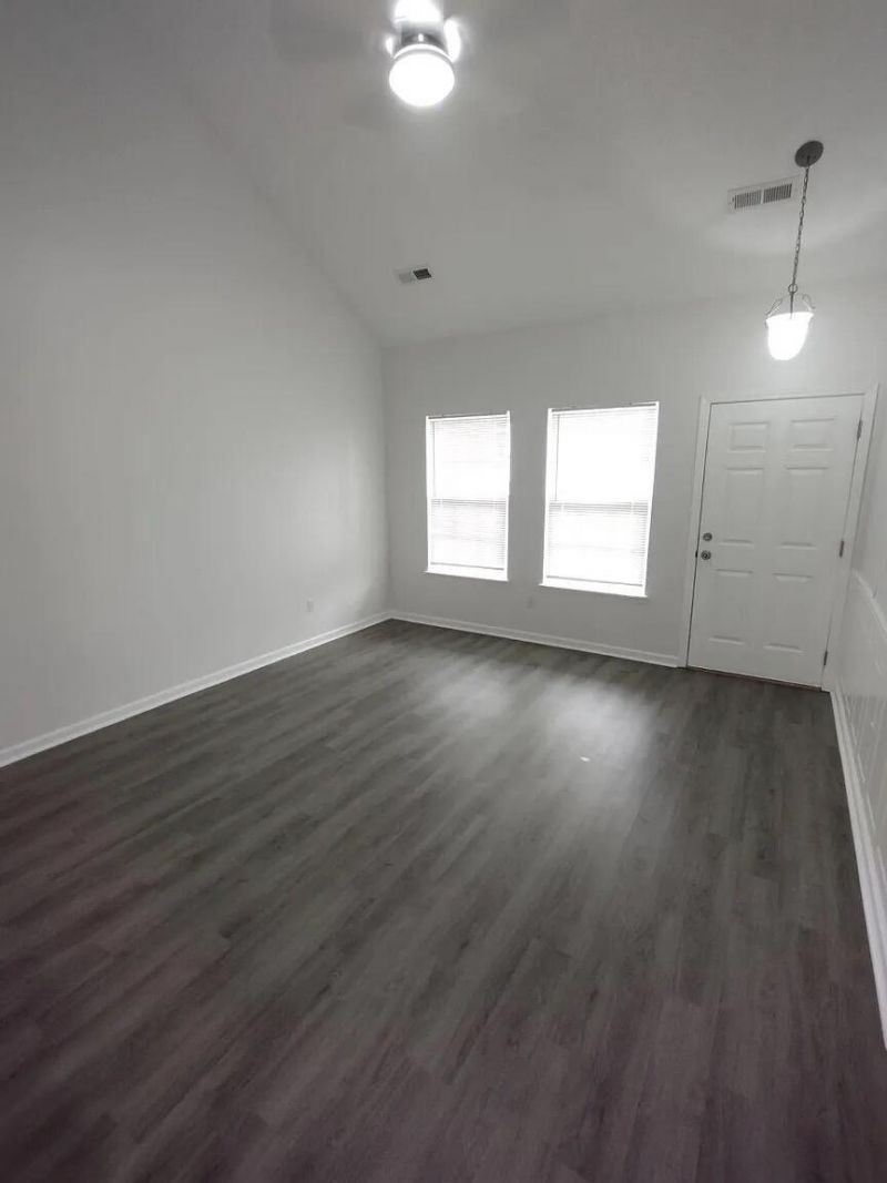 211 Congaree River Drive Photo 4