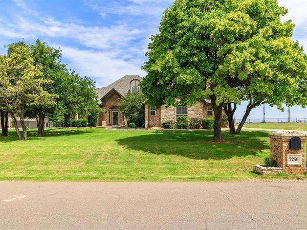 2250 Jackson Lane, Blanchard, OK 73010