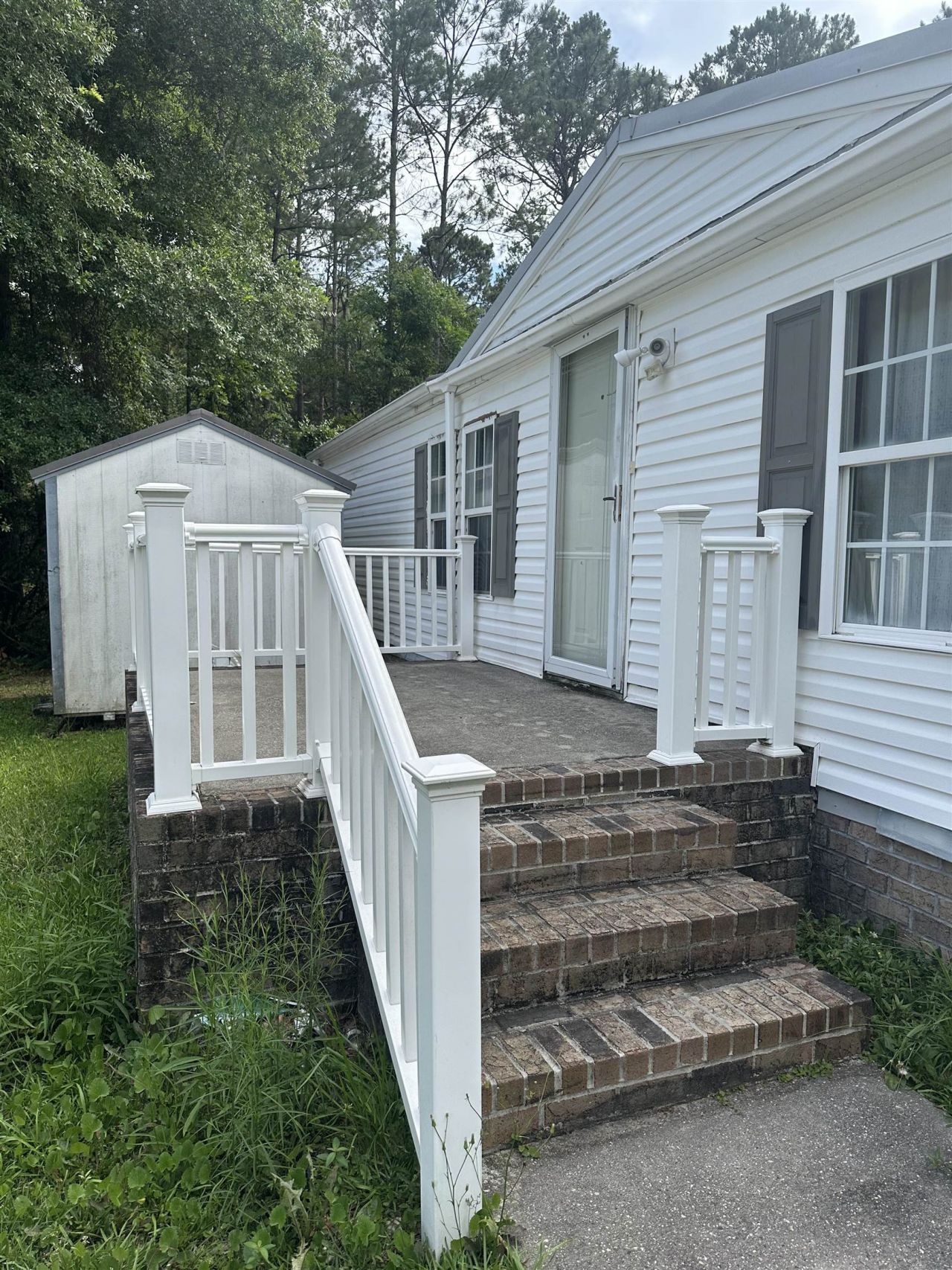 9115 Baywood Circle  Photo 5