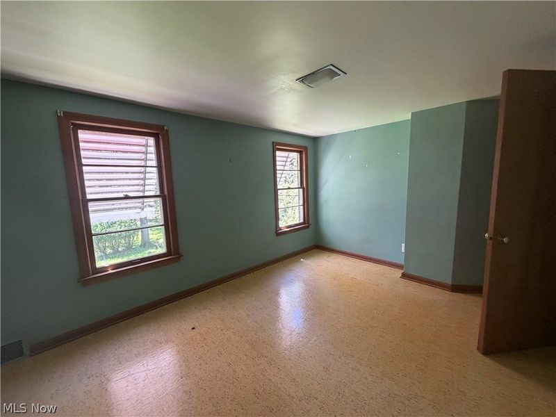 4808 Monticello Boulevard, Richmond Heights, OH 44143 Photo 11