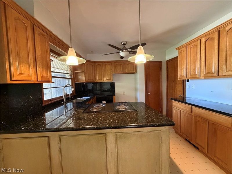 4808 Monticello Boulevard, Richmond Heights, OH 44143 Photo 3