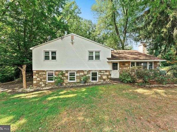 28 COUNTY LINE ROAD , HUNTINGDON VALLEY, PA 19006