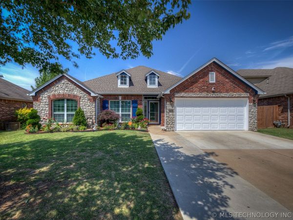 4808 S 194th East Avenue , Broken Arrow, OK 74014
