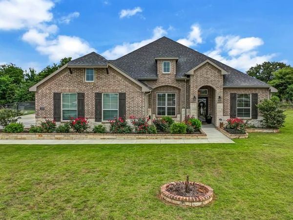 1036 Northern Oaks Court , Springtown, TX 76082