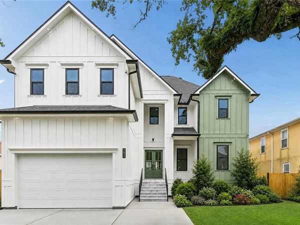 5635 CHAMBERLAIN Drive , New Orleans, LA 70122