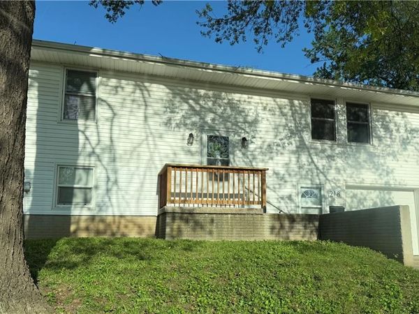 218 N Hale Street, Carrollton, MO 64633