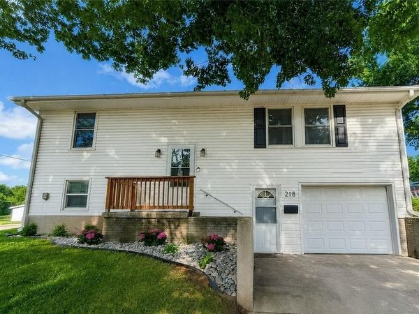 218 N Hale Street, Carrollton, MO 64633