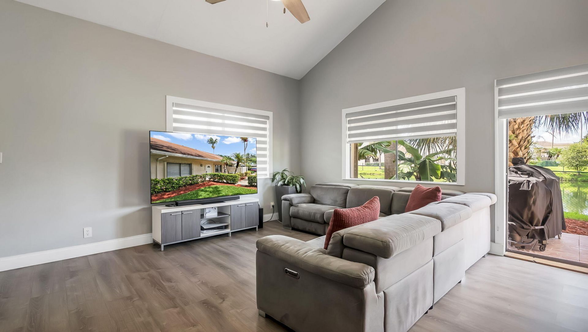 10244 NW 33rd Place, Sunrise, FL 33351 Photo