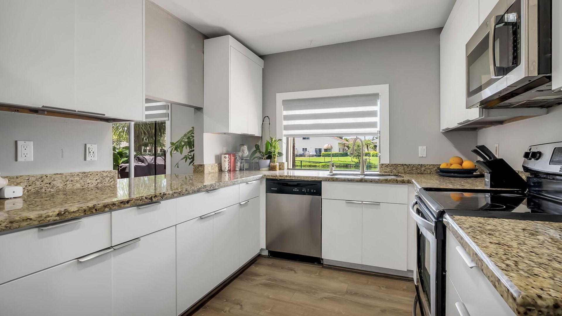 10244 NW 33rd Place, Sunrise, FL 33351 Photo