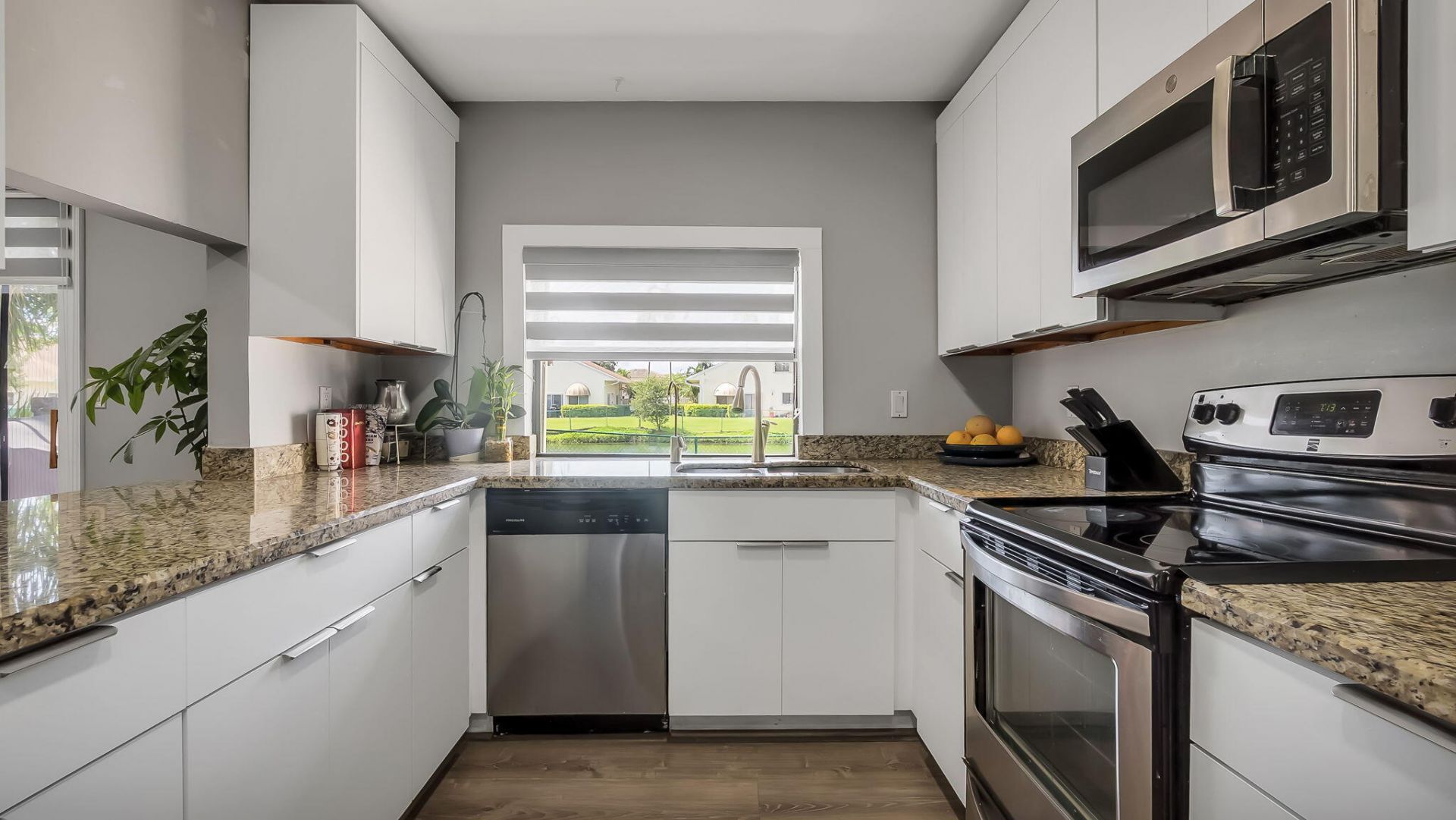 10244 NW 33rd Place, Sunrise, FL 33351 Photo