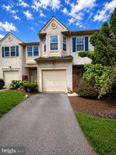 9 PLUM COURT , LAFAYETTE HILL, PA 19444