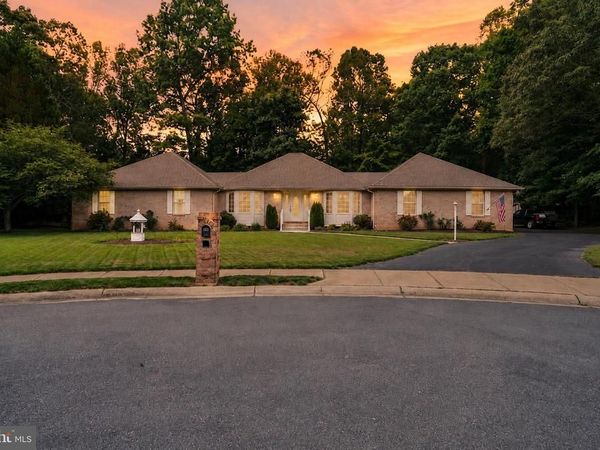 105 CORNWALL COURT , LA PLATA, MD 20646