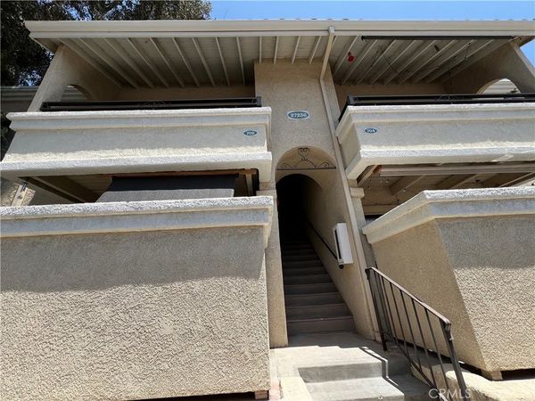 27236 Luther Drive, Unit 702, Canyon Country, CA 91351