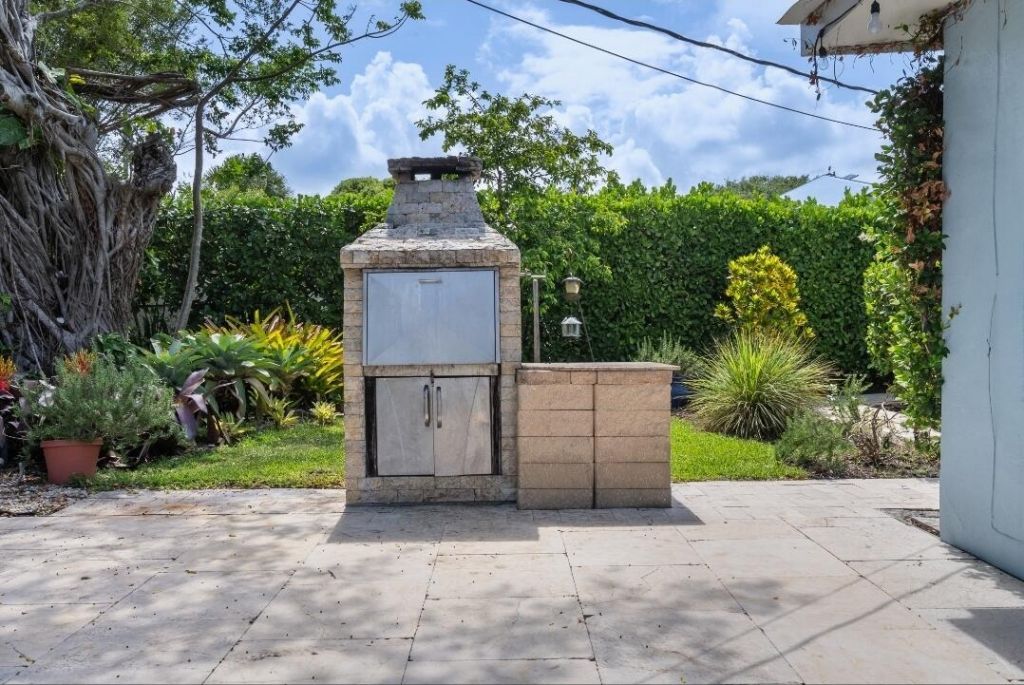145 Vassar Drive, Lake Worth Beach, FL 33460 Photo