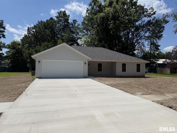 635 ANDERSON Street, Carterville, IL 62918