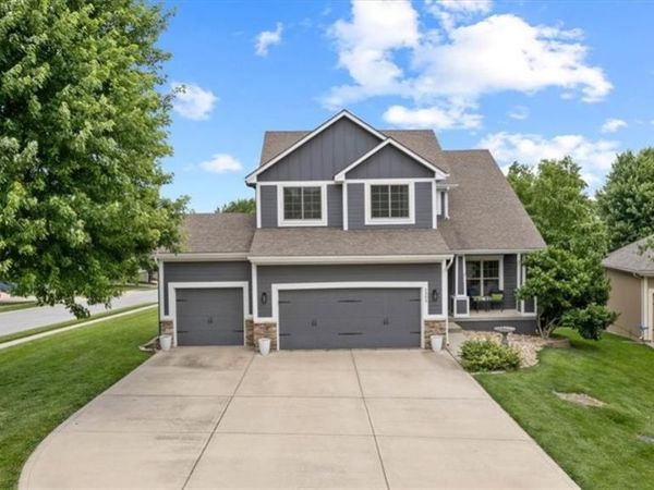 1304 ASHDOWN Circle, Raymore, MO 64083