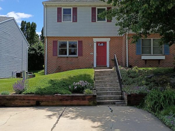 53 ORIOLE DRIVE, EPHRATA, PA 17522