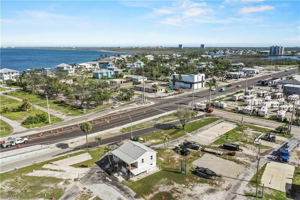 19281 #37 San Carlos Blvd, Fort Myers Beach, FL 33931 Photo