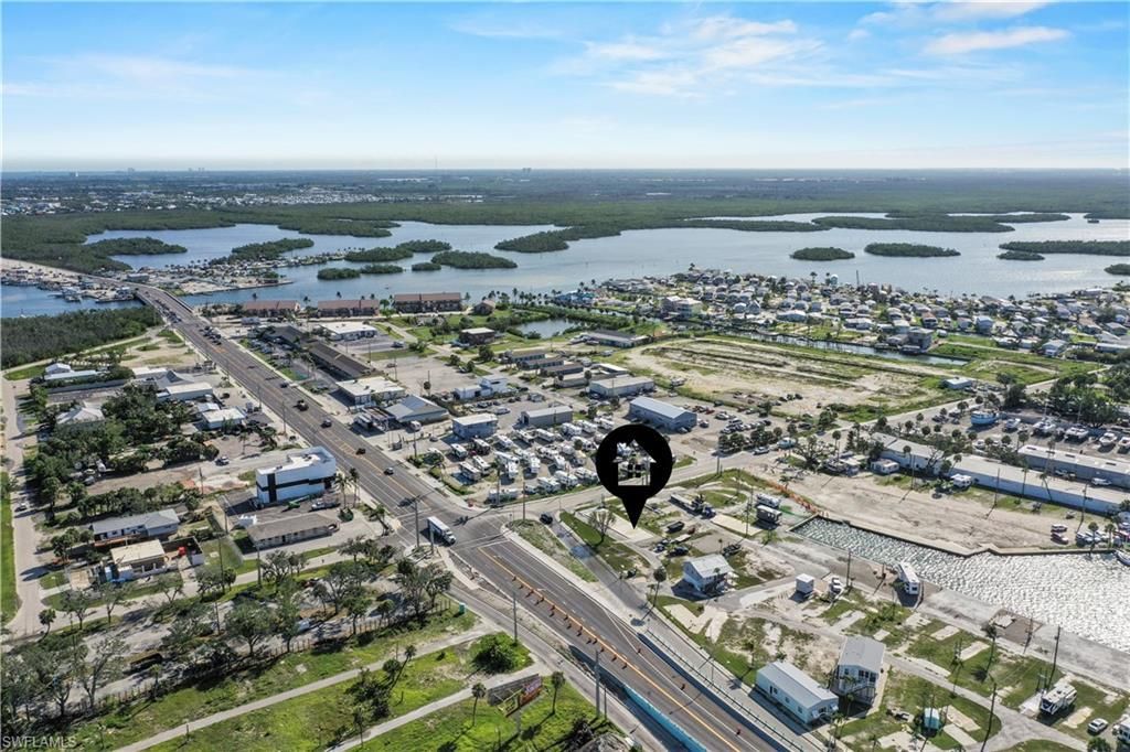 19281 #37 San Carlos Blvd, Fort Myers Beach, FL 33931 Photo