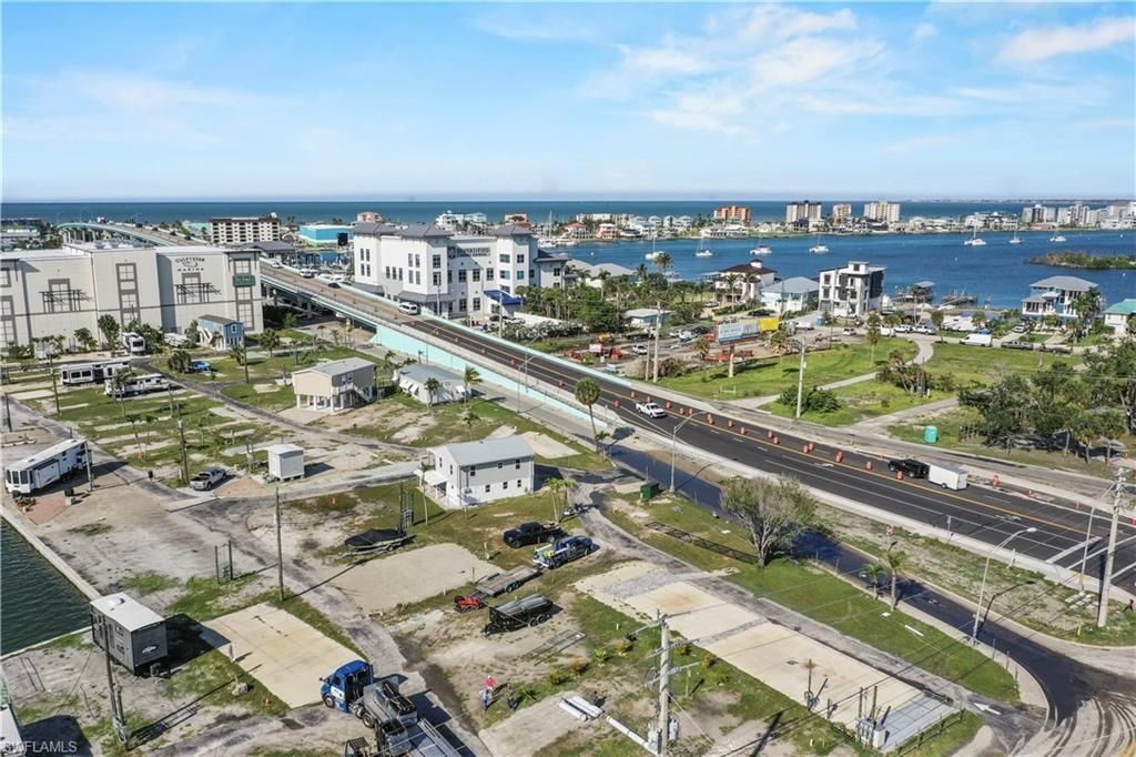 19281 #37 San Carlos Blvd, Fort Myers Beach, FL 33931 Photo