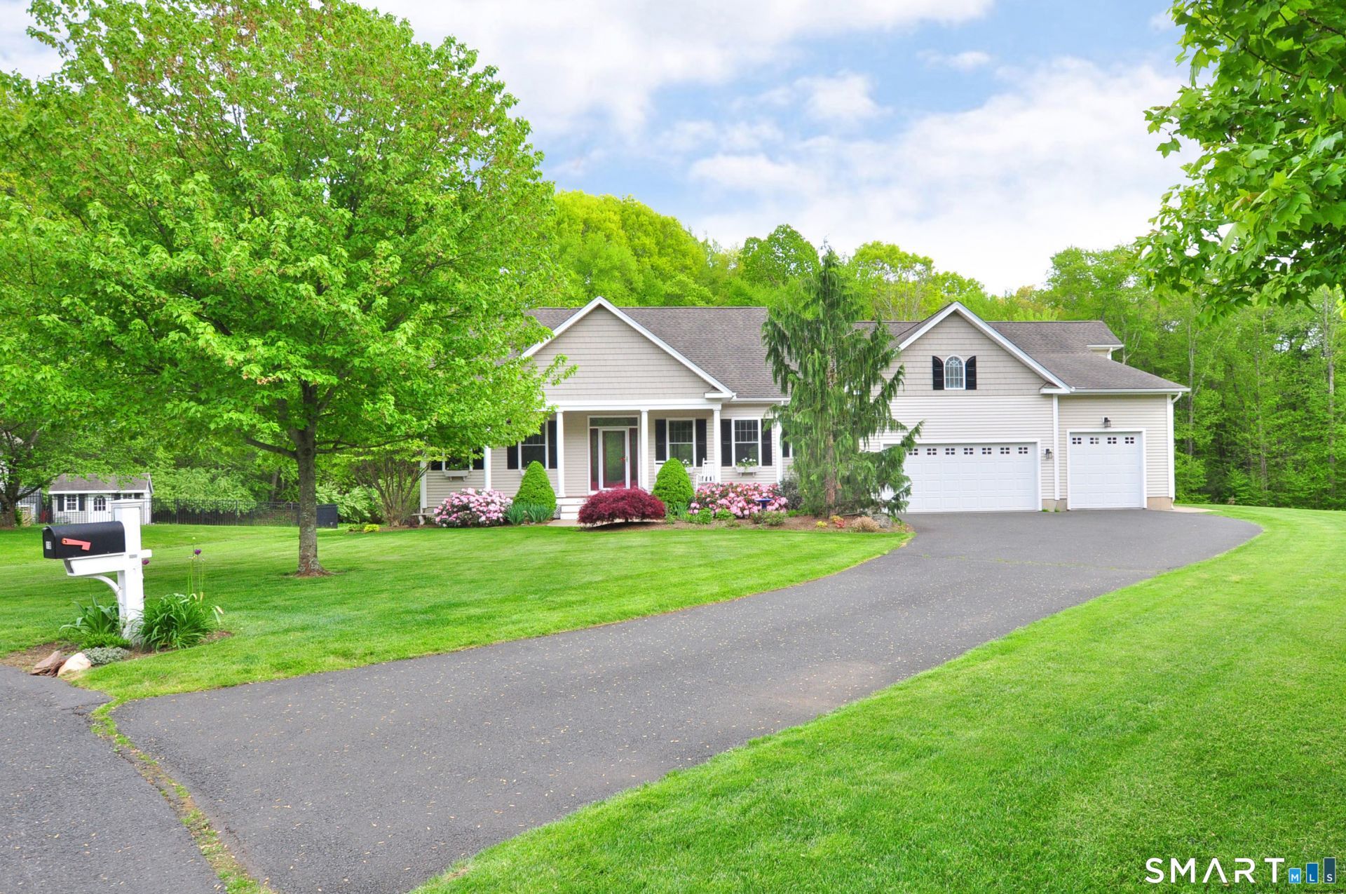 19 Claire, Bloomfield, CT 06002 Main Photo
