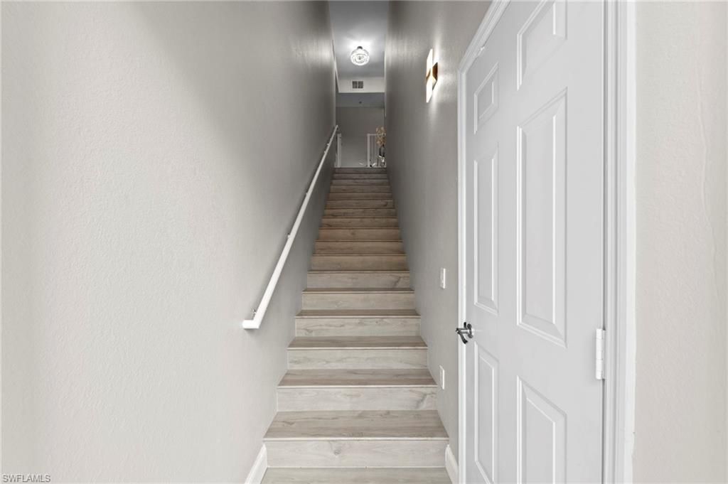 20261 Estero Gardens Cir, Unit 207, Estero, FL 33928 Photo