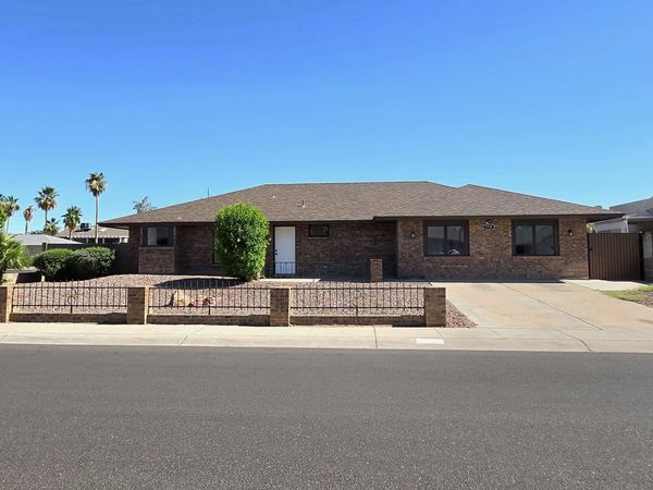 1731 E Redfield Road, Tempe, AZ 85283