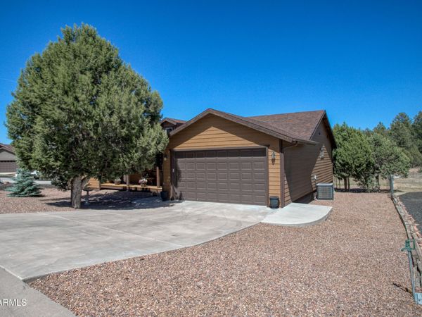 621 ANGELAS Place, Show Low, AZ 85901