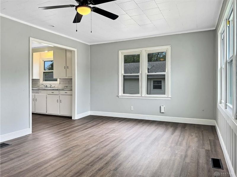 206 E Poplar Street, Saint Paris, OH 43072 Photo 6