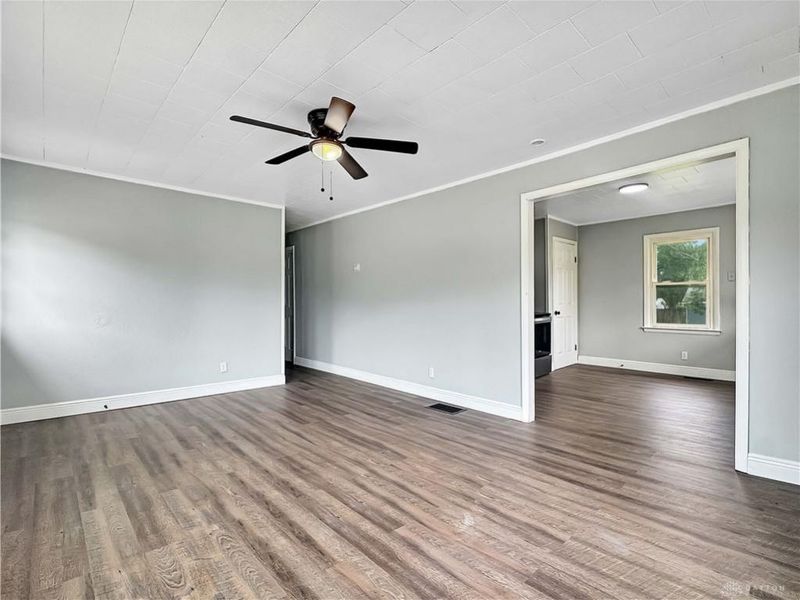 206 E Poplar Street, Saint Paris, OH 43072 Photo 9
