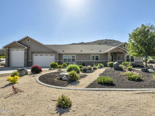 2385 Lompa Lane, Carson City, NV 89701