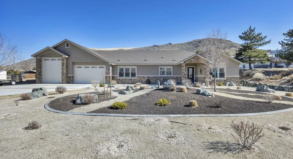 2385 Lompa Lane, Carson City, NV 89701 Photo