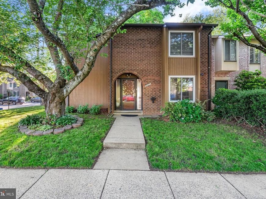 19300 Thomas Farm Road, Gaithersburg, MD 20886 Main Photo