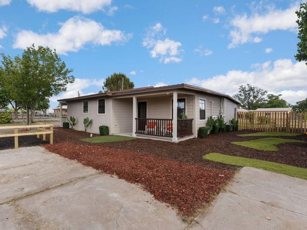 7521 Sanchez Road SW, Albuquerque, NM 87105