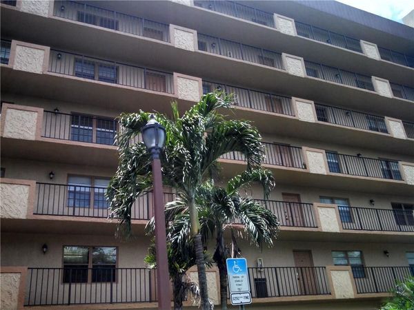 3001 W Rolling Hills Circle, Unit 108, Davie, FL 33328