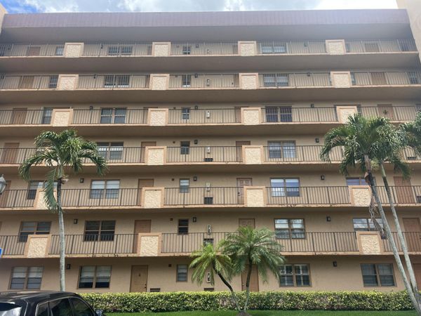 3001 W Rolling Hills Circle, Unit 108, Davie, FL 33328
