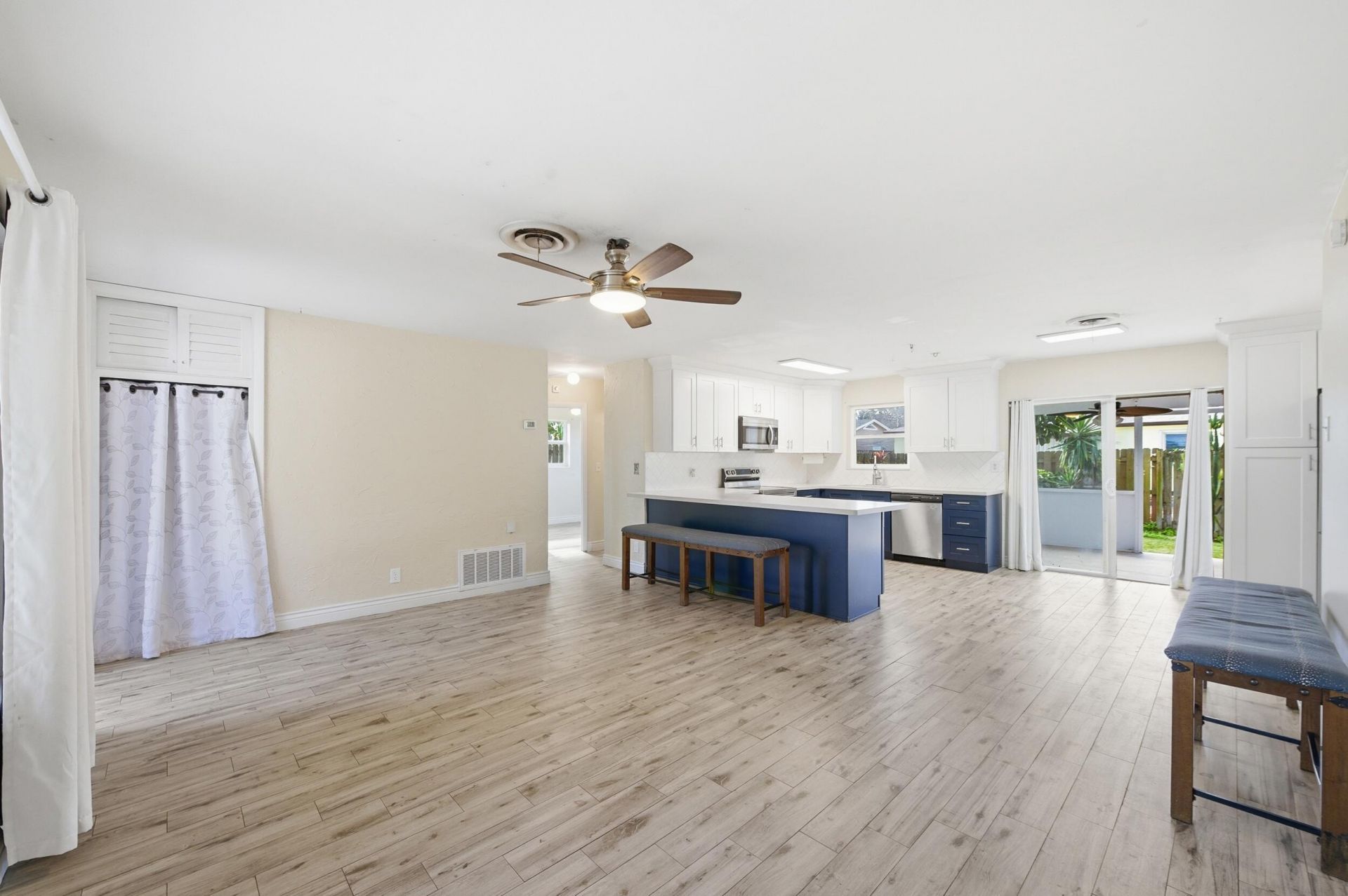6830 NW 8th Court, Margate, FL 33063 Photo